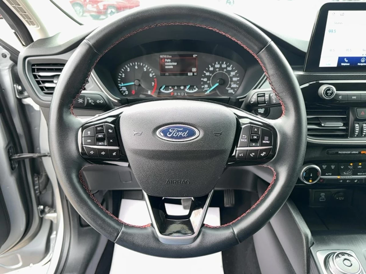 2022 Ford Escape SEL AWD Main Image