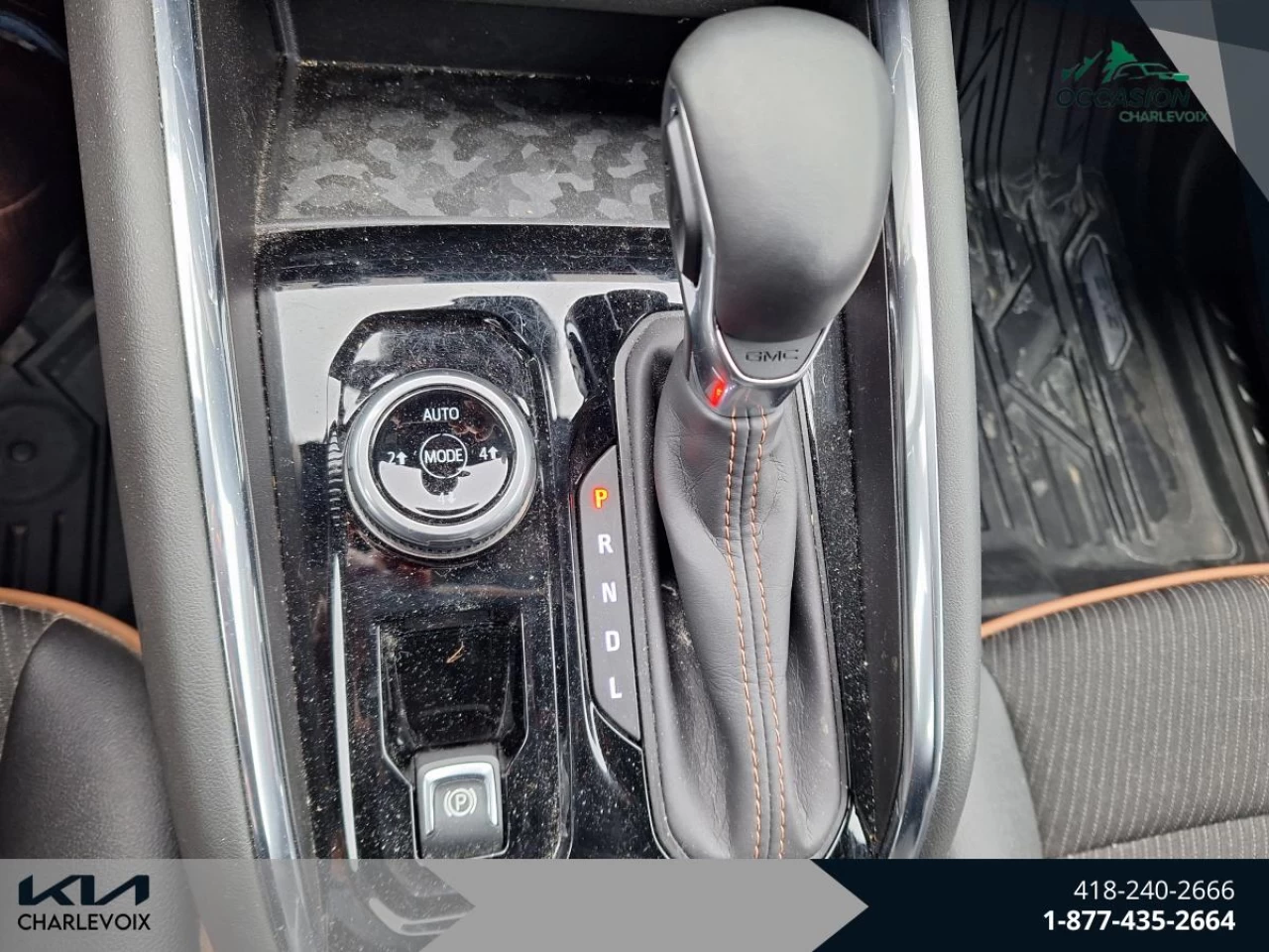 2025 GMC Canyon Crew Cab Short Box 4-Wheel Drive AT4 Image principale