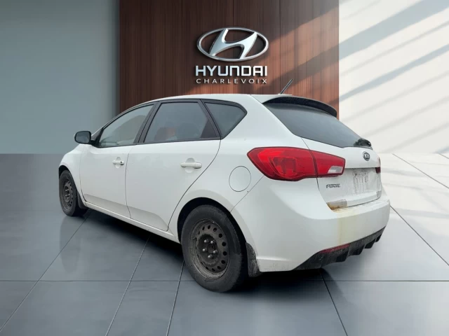 Kia Forte 5dr HB Auto LX Plus 2012