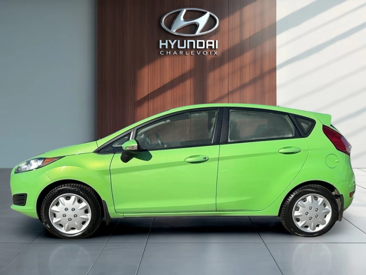 2015 Ford Fiesta
                                                    5dr HB SE Image principale