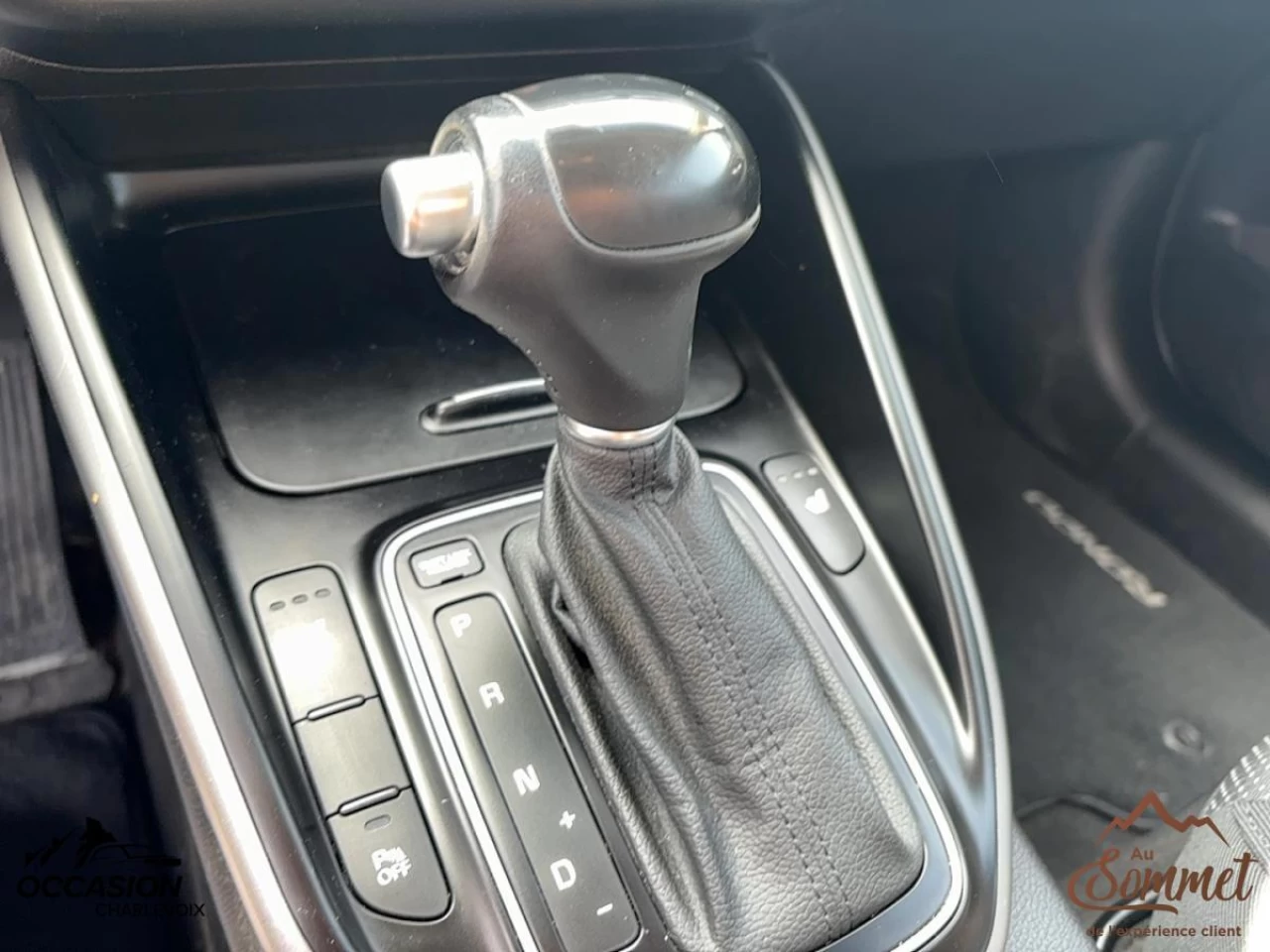 2016 Kia Rondo
                                                    4dr Wgn Auto EX Main Image