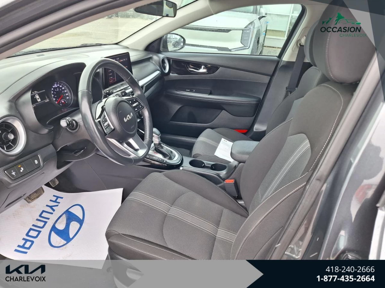 2023 Kia Forte EX Image principale