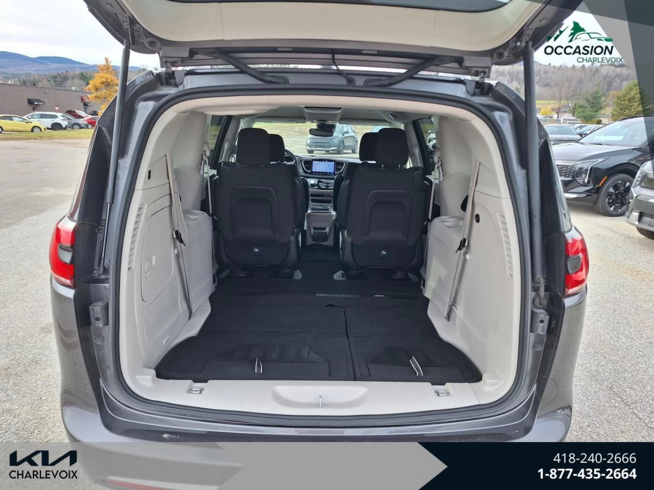 2021 Chrysler Pacifica Plug-In Hybrid Touring 2WD Image principale