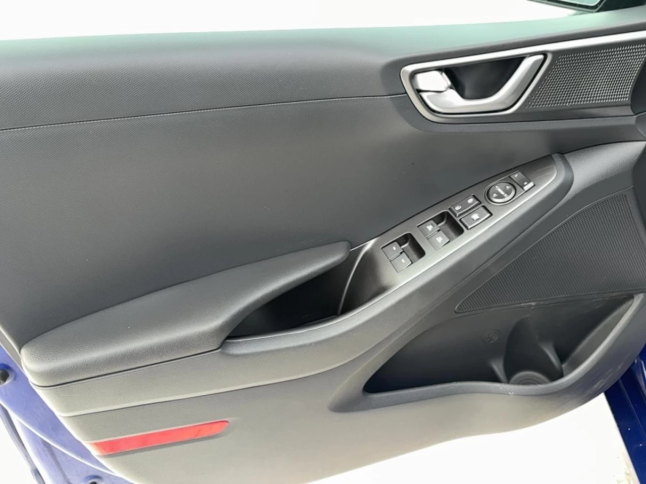 2021 Hyundai IONIQ Hybrid Preferred Hatchback Image principale