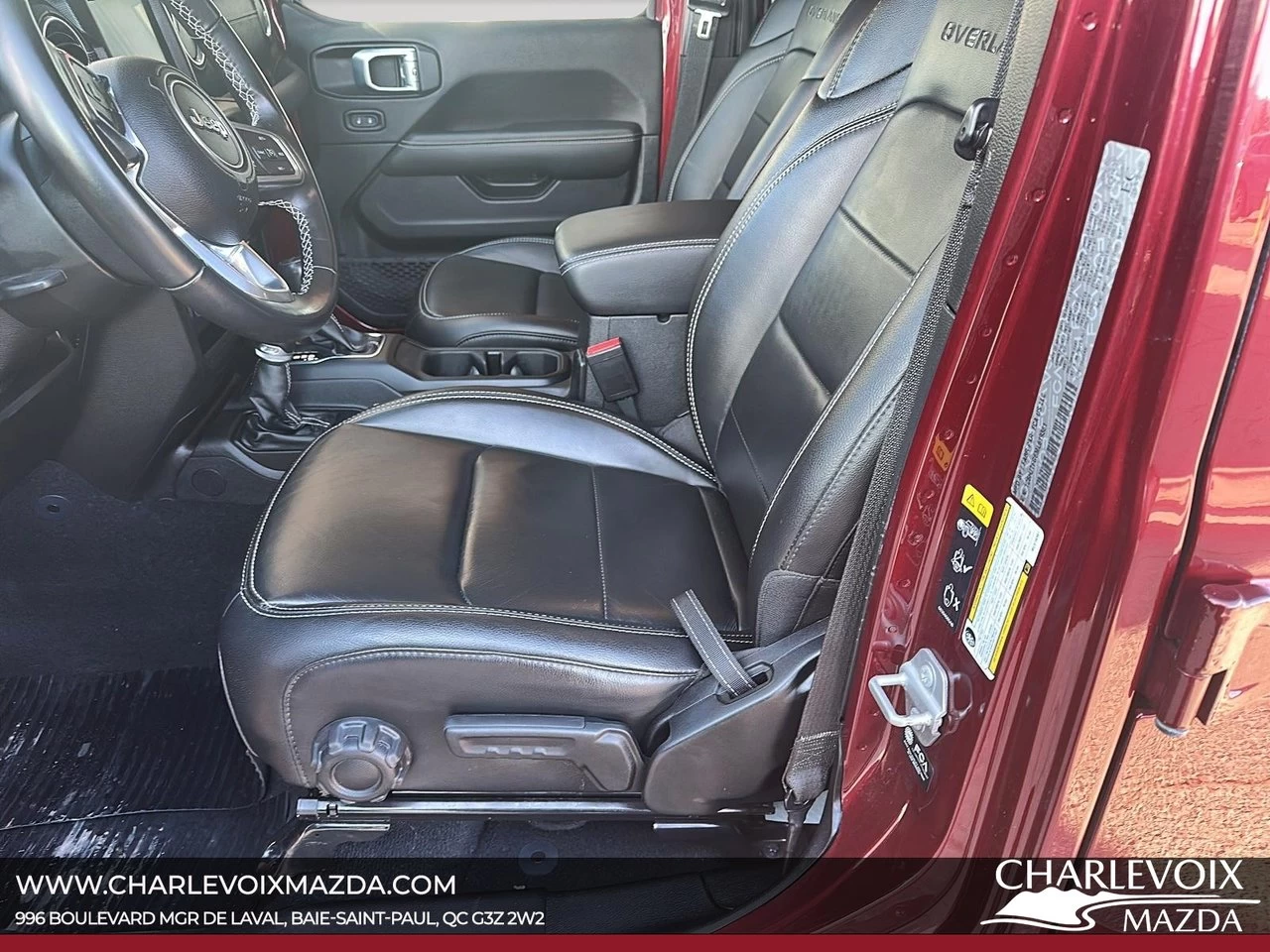 2021 Jeep Gladiator Overland Main Image