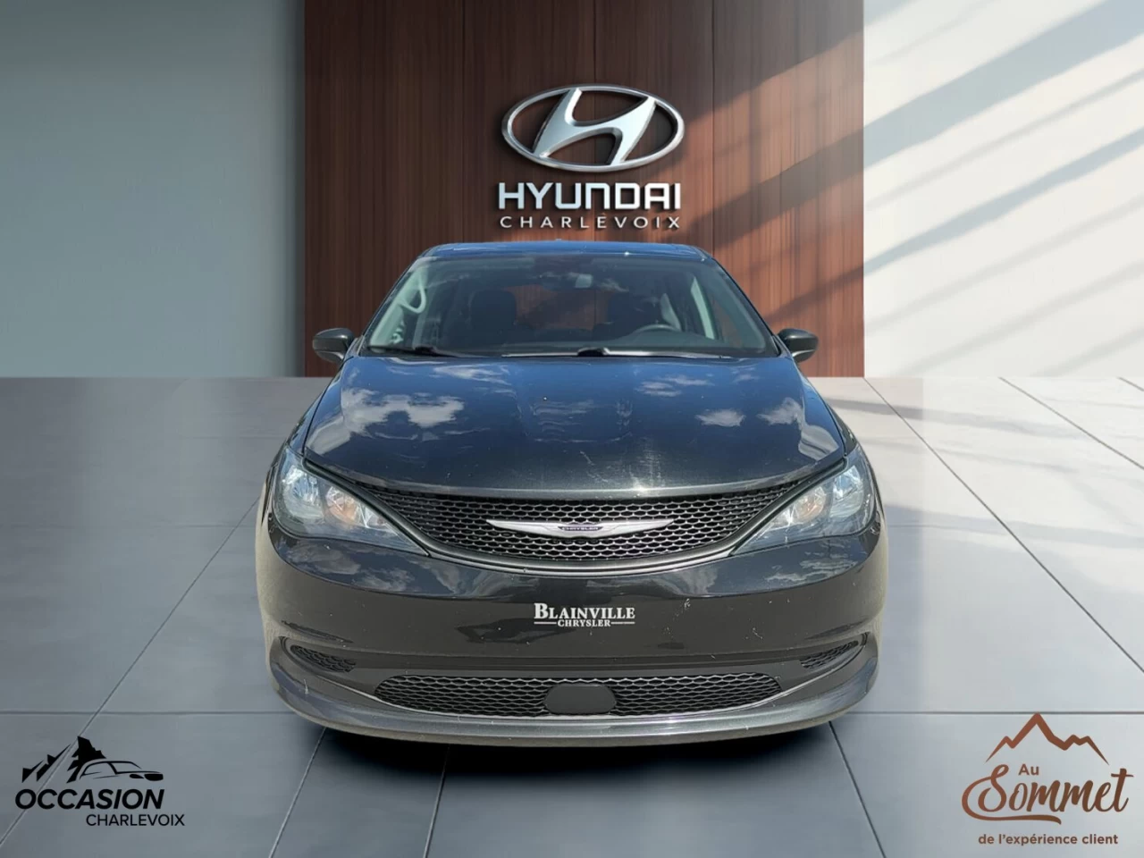 2022 Chrysler Grand Caravan SXT 2WD Image principale