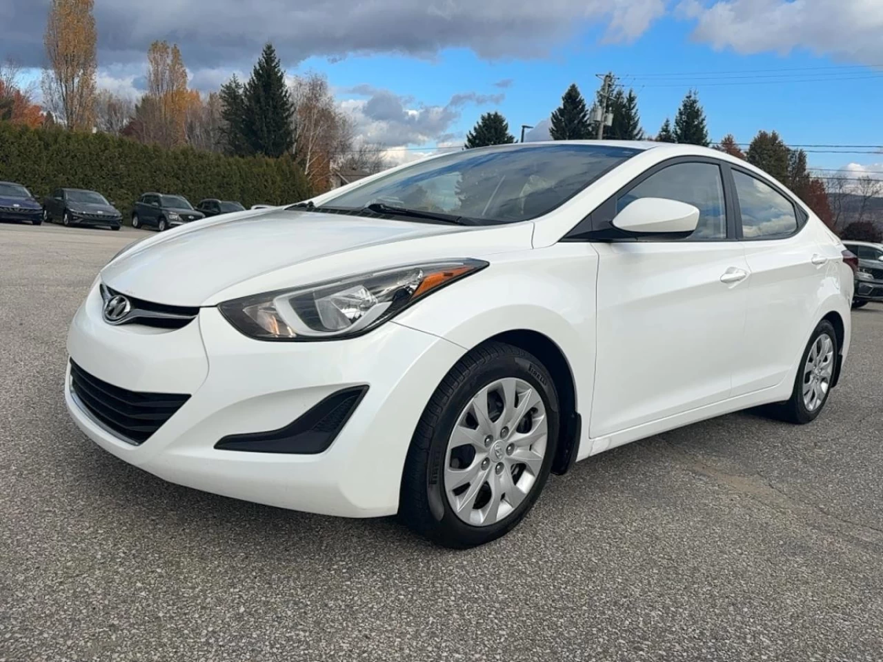 2015 Hyundai Elantra
                                                    4dr Sdn Auto GL Main Image