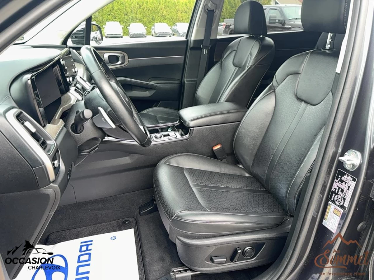 2023 Kia Sorento
                                                    EX AWD Image principale