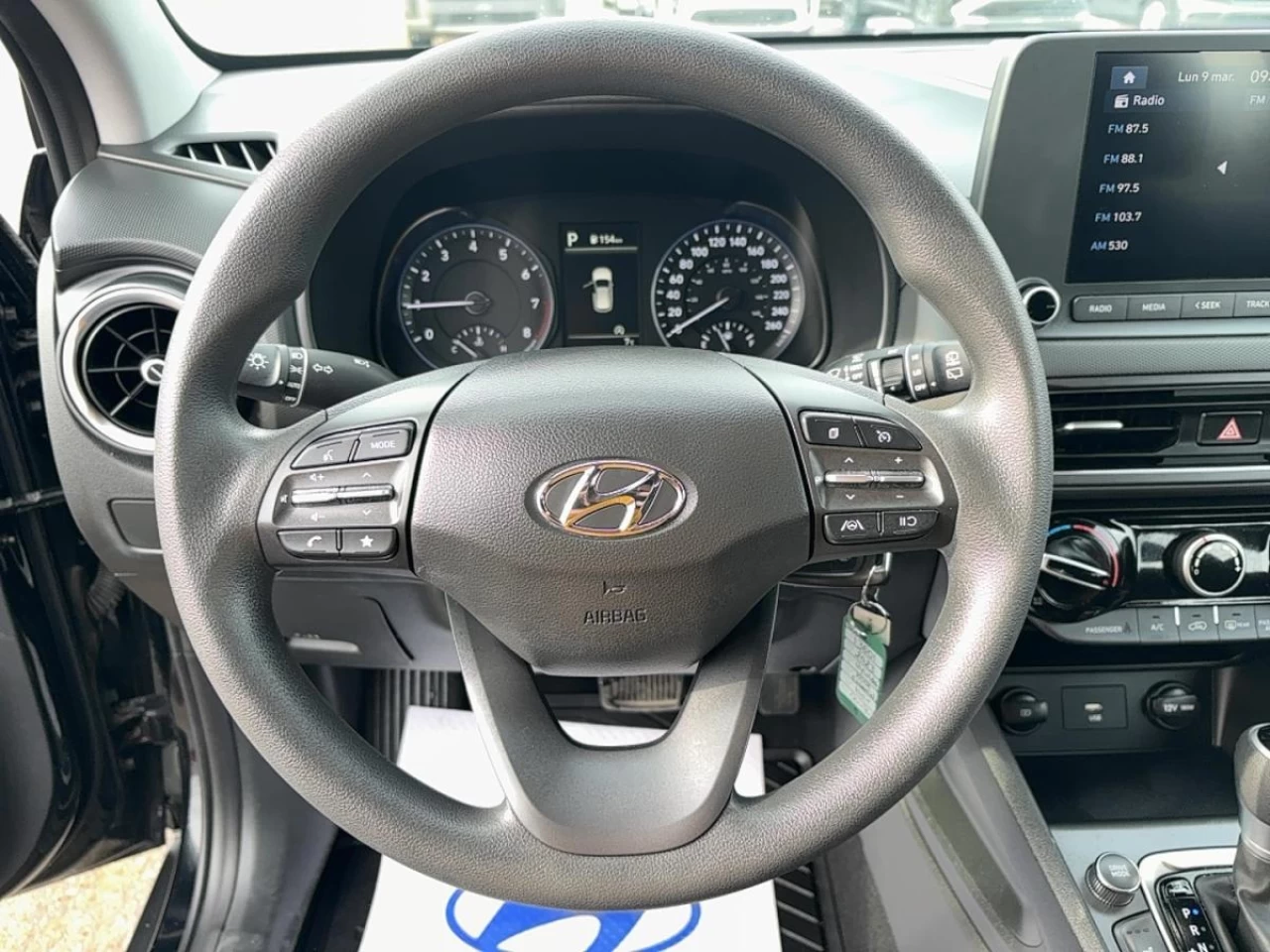 2023 Hyundai Kona
                                                    2.0L Essential FWD Image principale