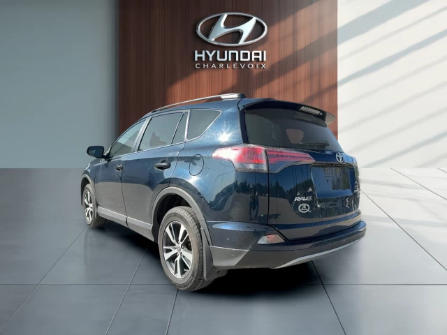 Toyota RAV4 AWD XLE 2018