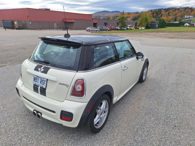 MINI Cooper S 3 Door 2dr Cpe S 2008