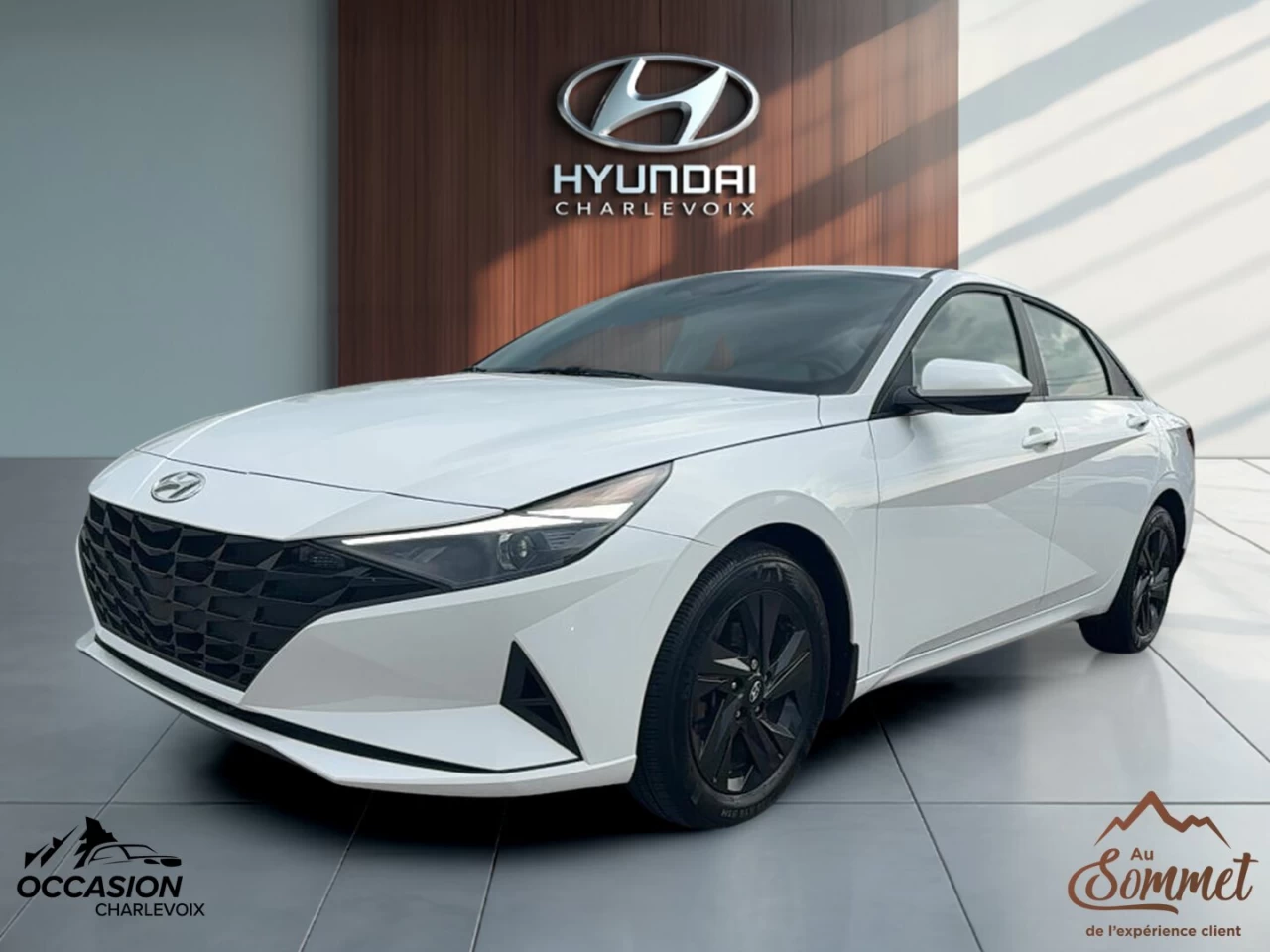 2023 Hyundai Elantra
                                                    Preferred IVT Image principale