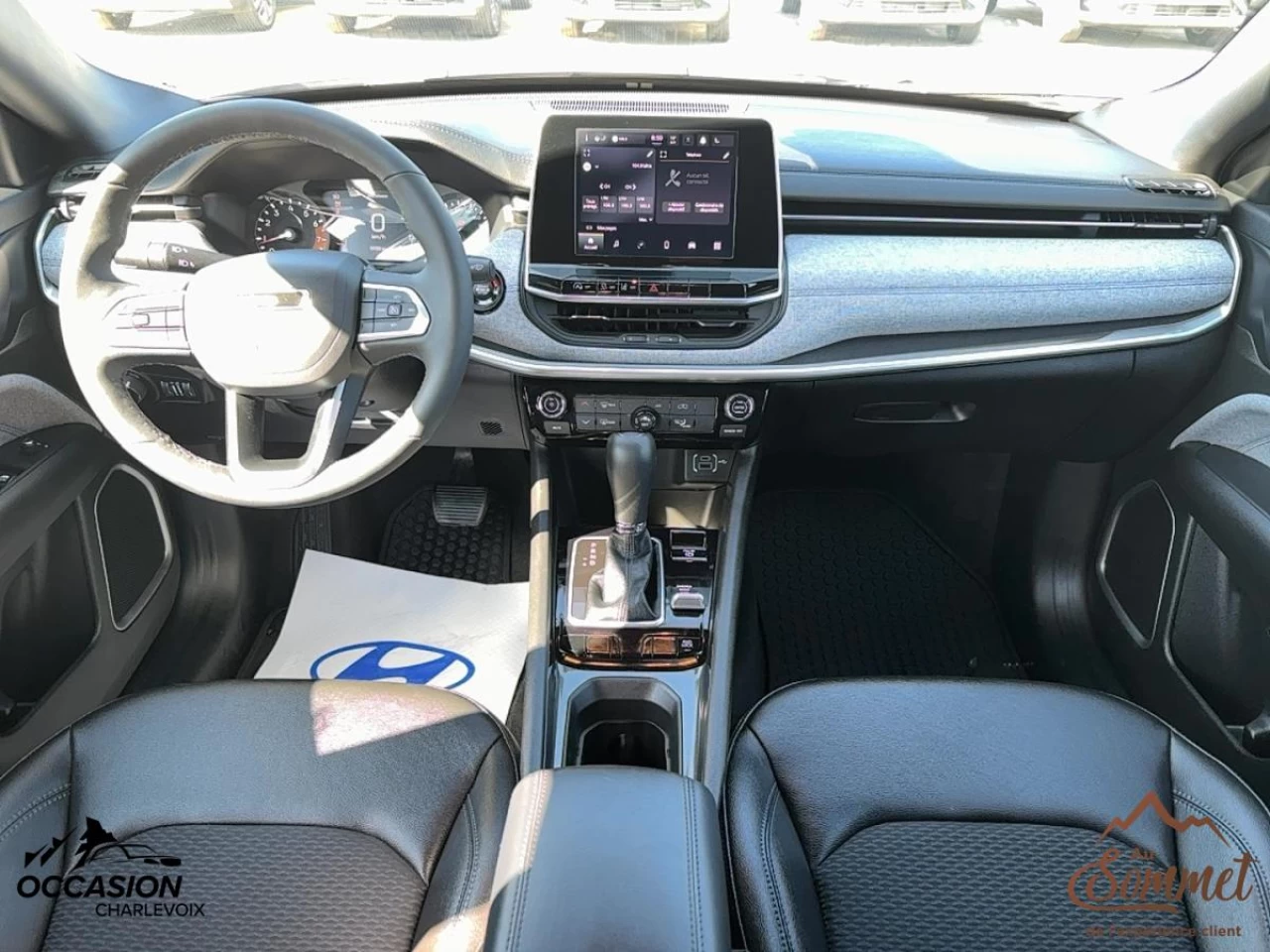 2025 Jeep Compass
                                                    North 4x4 Image principale