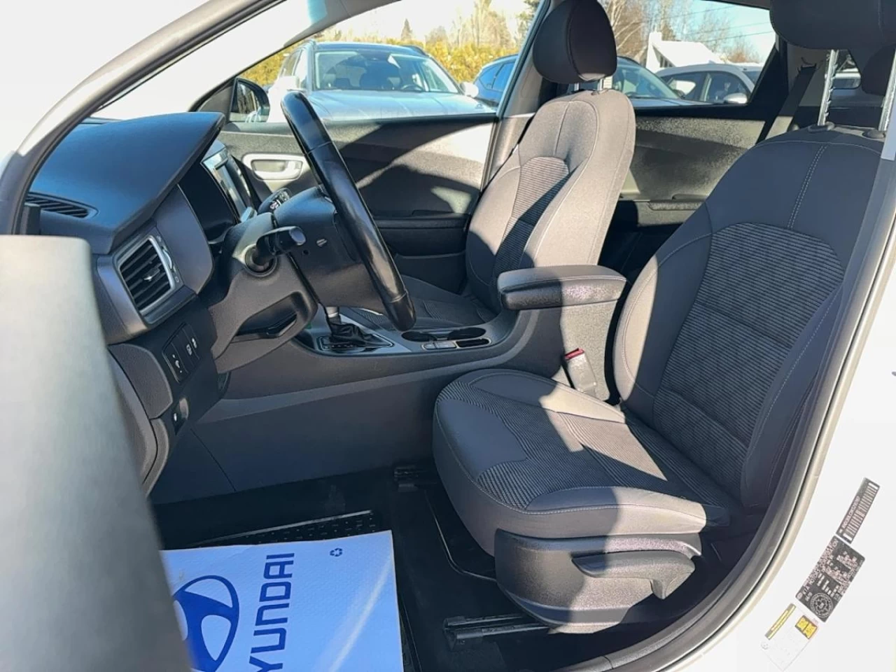 2019 Kia Niro L FWD Image principale