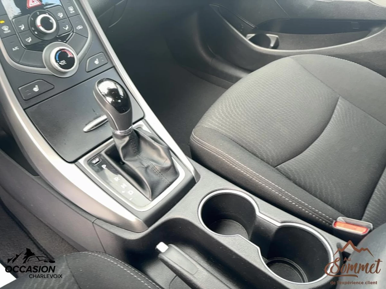 2015 Hyundai Elantra
                                                    4dr Sdn Auto GL Main Image