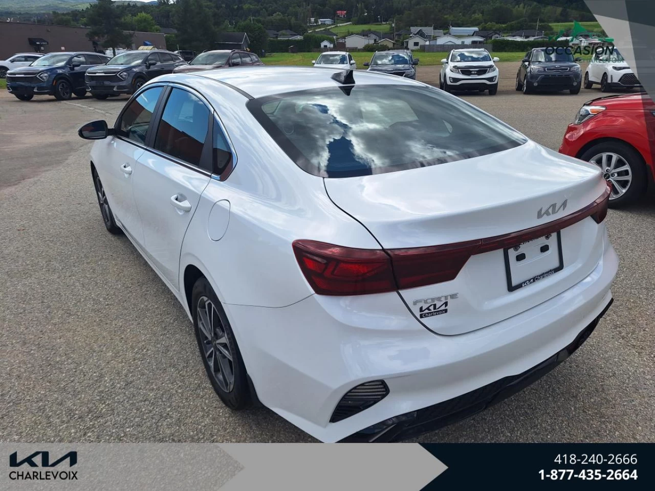 2022 Kia Forte EX IVT Main Image
