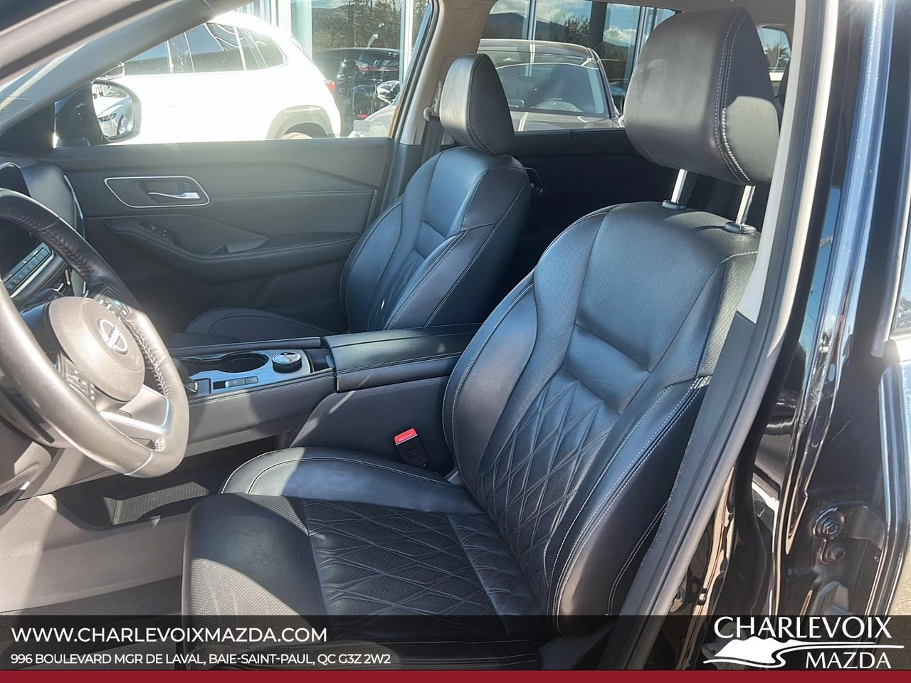 2022 Nissan Rogue Platinum Image principale