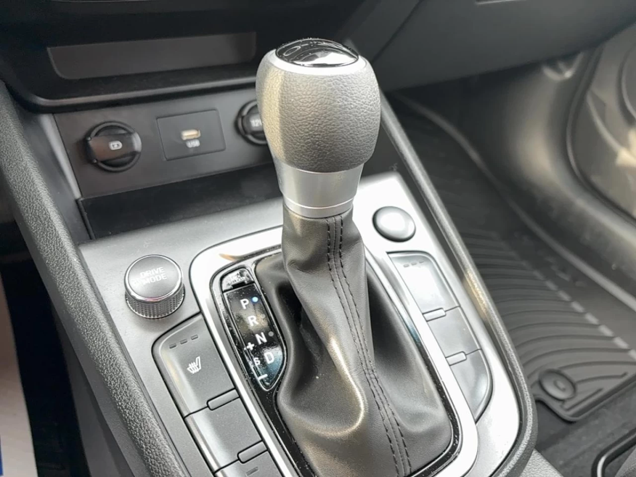 2023 Hyundai Kona
                                                    2.0L Essential FWD Image principale