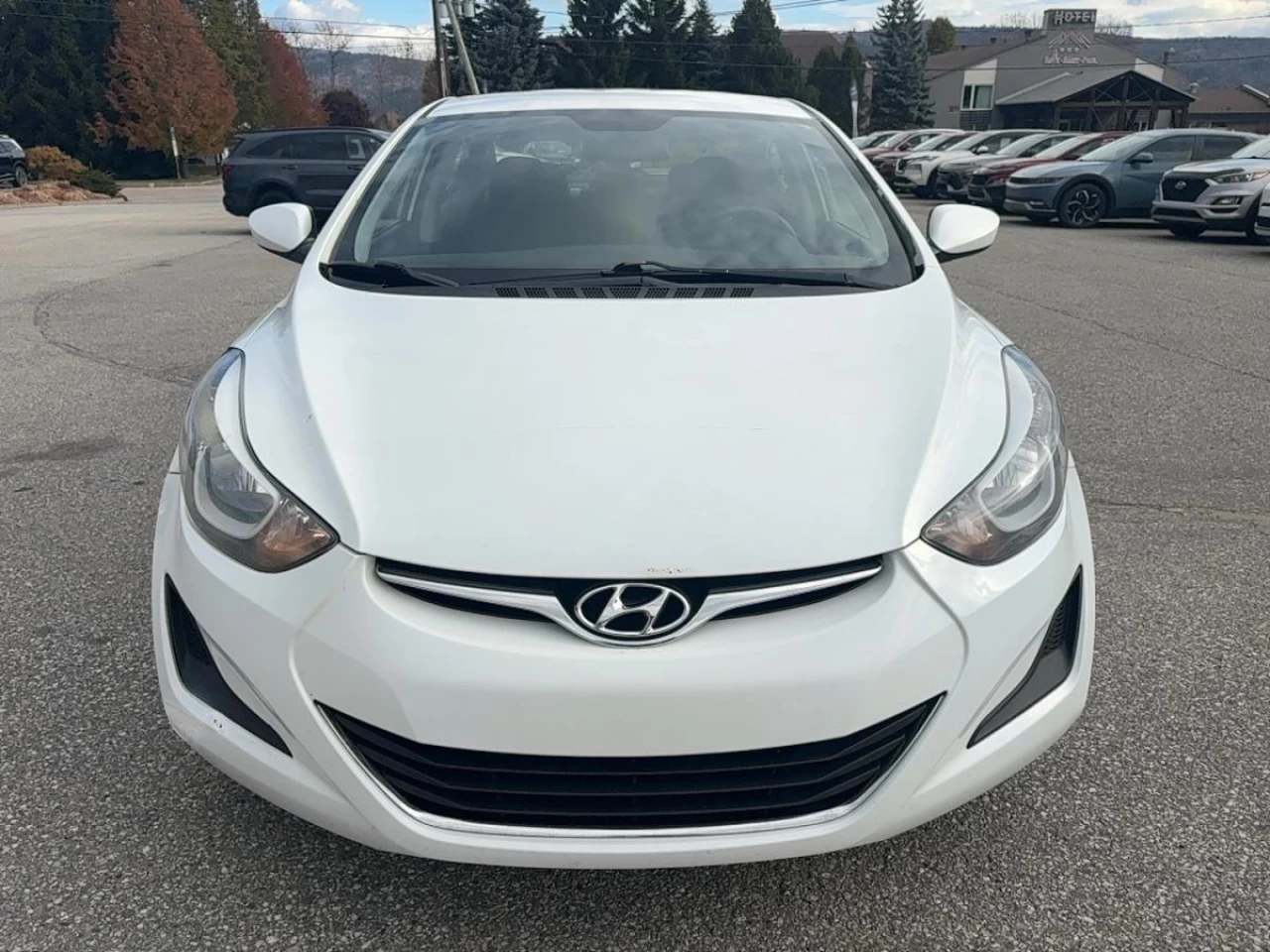 2015 Hyundai Elantra
                                                    4dr Sdn Auto GL Main Image