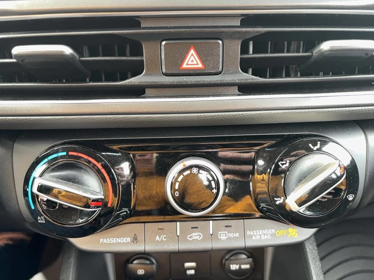 2023 Hyundai Kona
                                                    2.0L Essential FWD Image principale