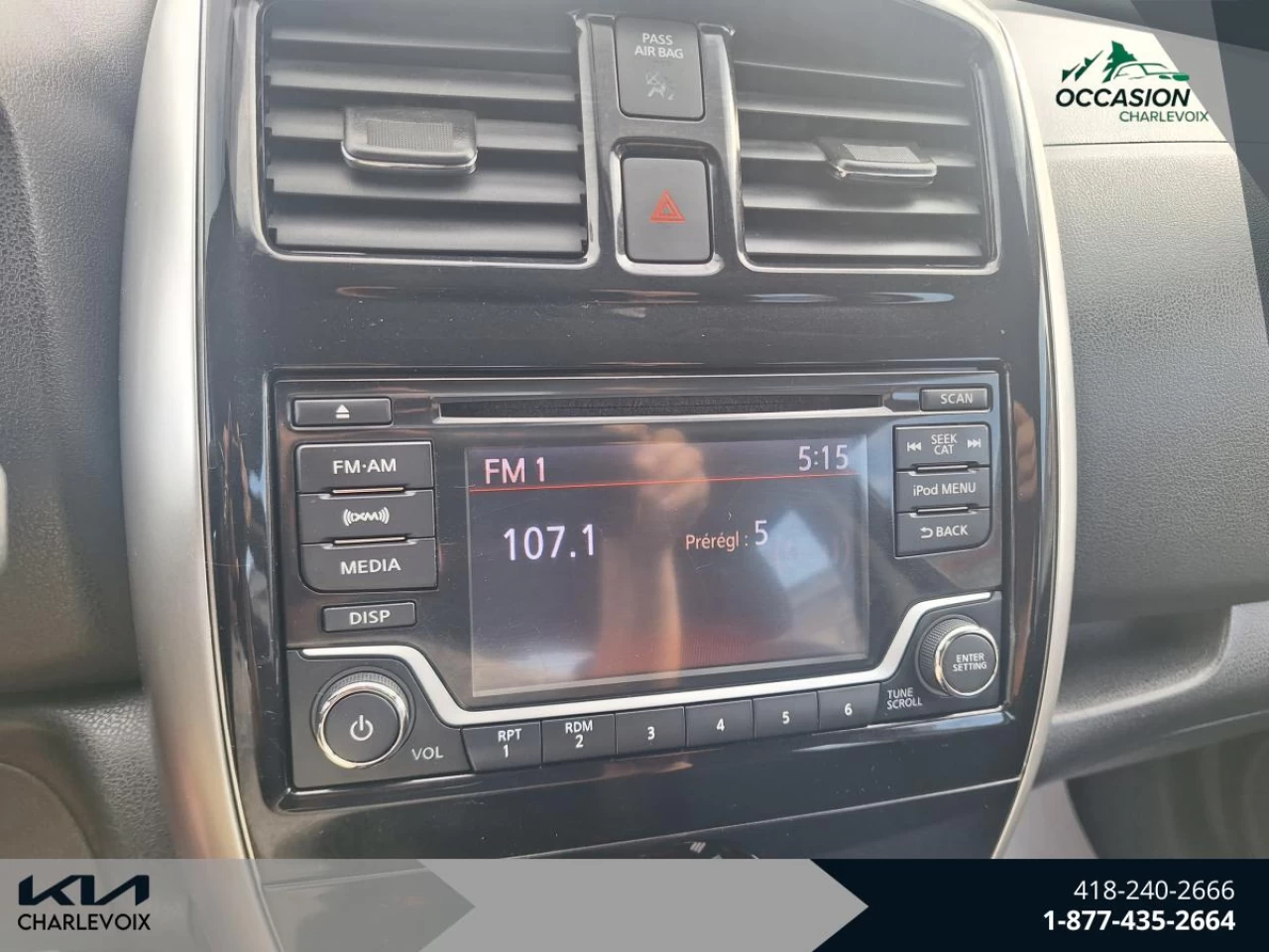 2018 Nissan Versa Note SV CVT Main Image