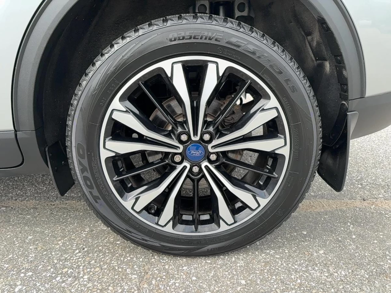 2022 Ford Escape SEL AWD Main Image
