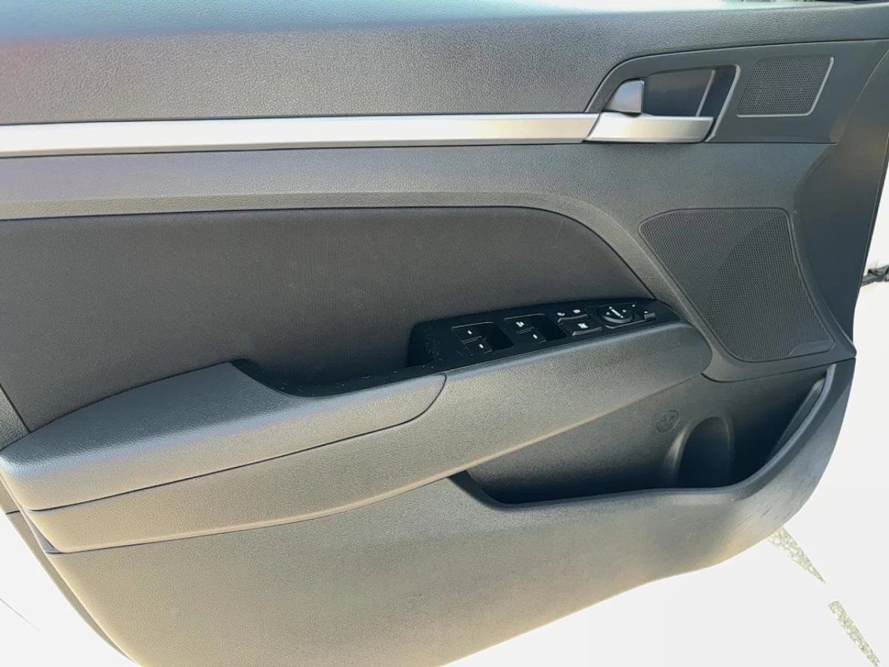 2018 Hyundai Elantra GLS Auto Main Image