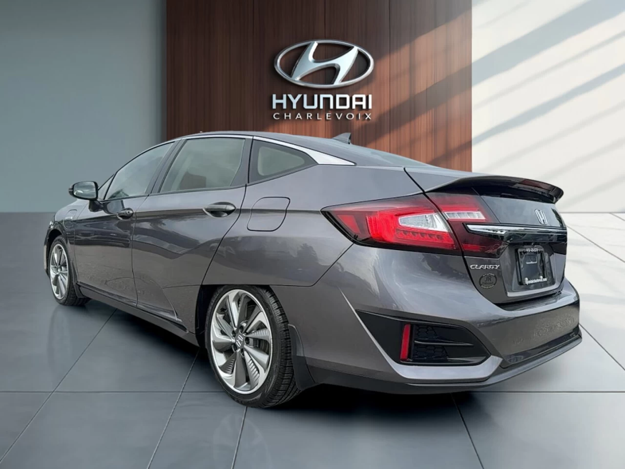 2019 Honda Clarity Plug-in Hybrid
                                                    Sedan Image principale