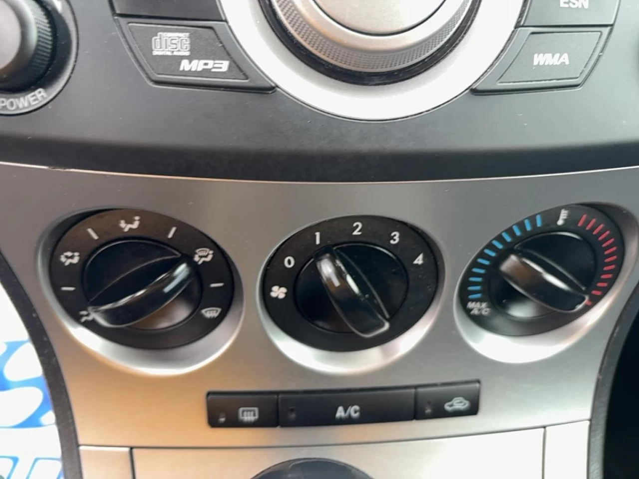 2011 Mazda Mazda3
                                                    4dr Sdn Auto GS Image principale