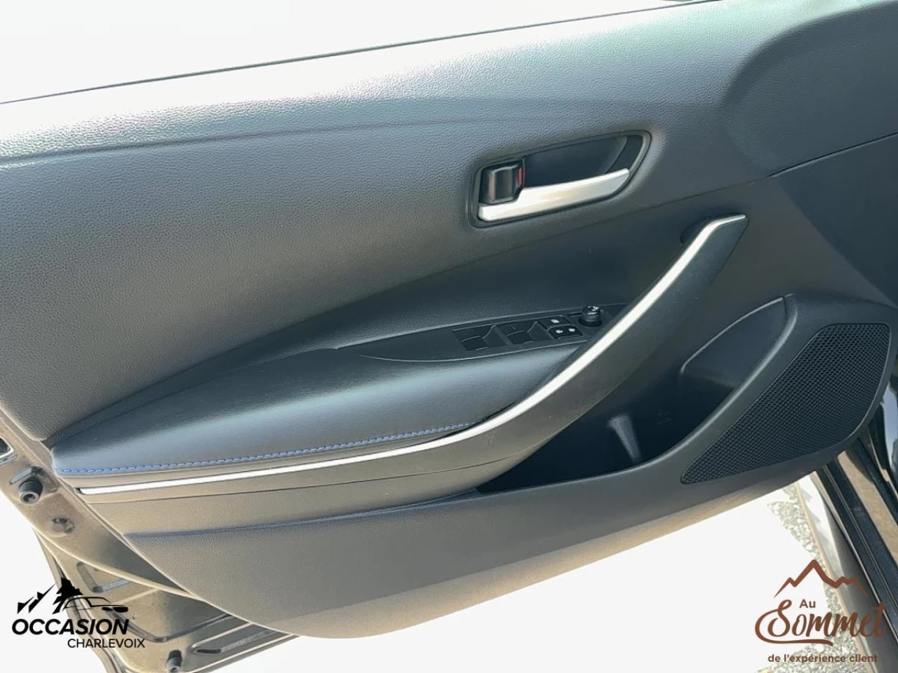 2021 Toyota Corolla
                                                    SE GROUPE AMÉLIORÉ CVT + TOIT OUVRANT Image principale