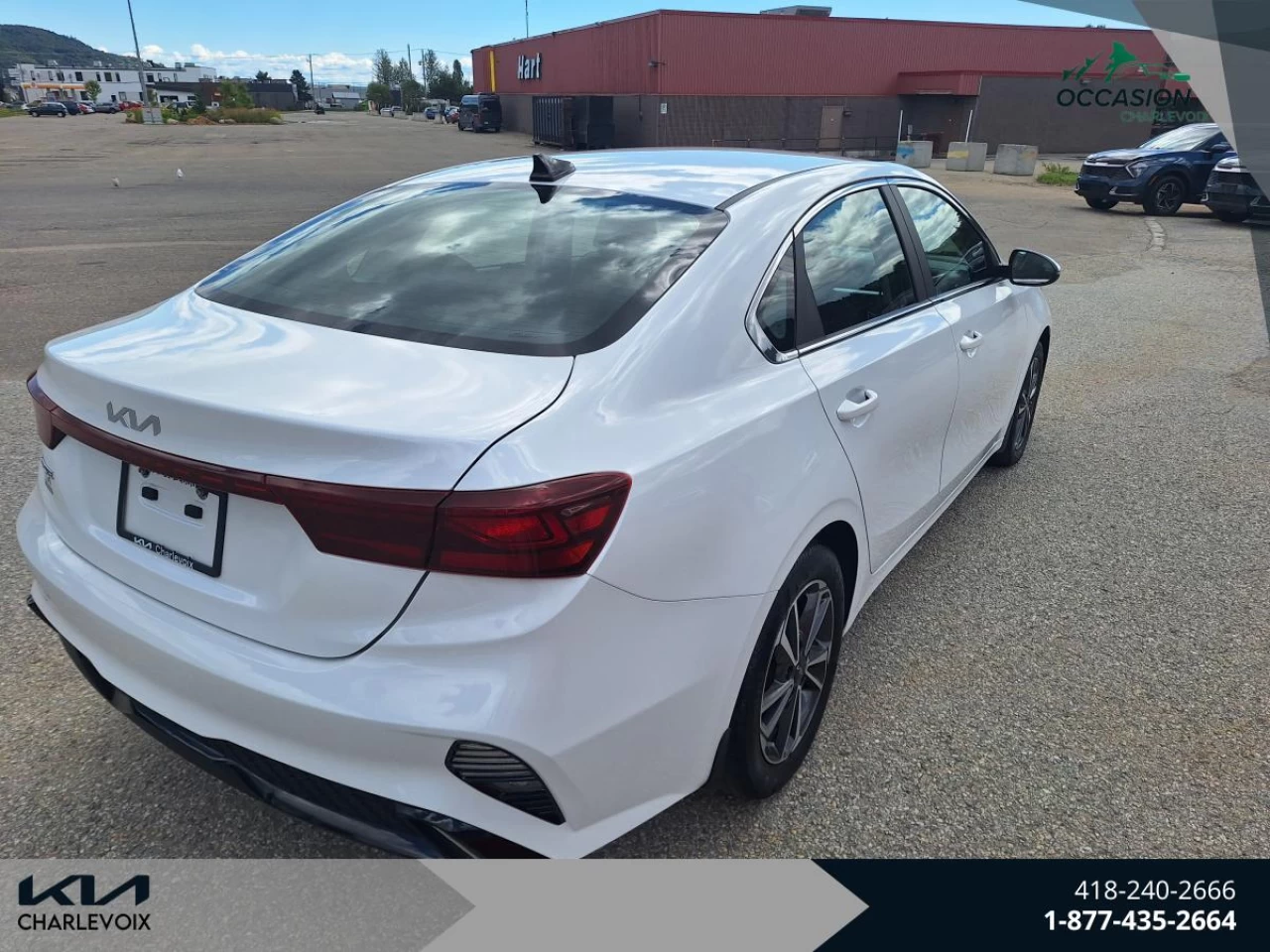 2022 Kia Forte EX IVT Main Image