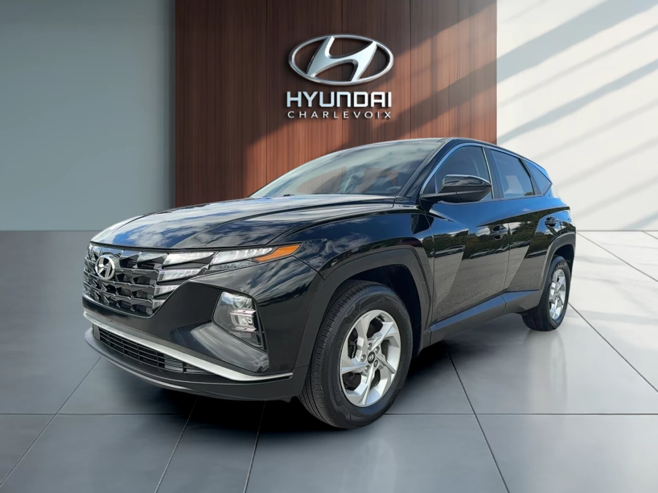 2022 Hyundai Tucson Essential AWD Main Image