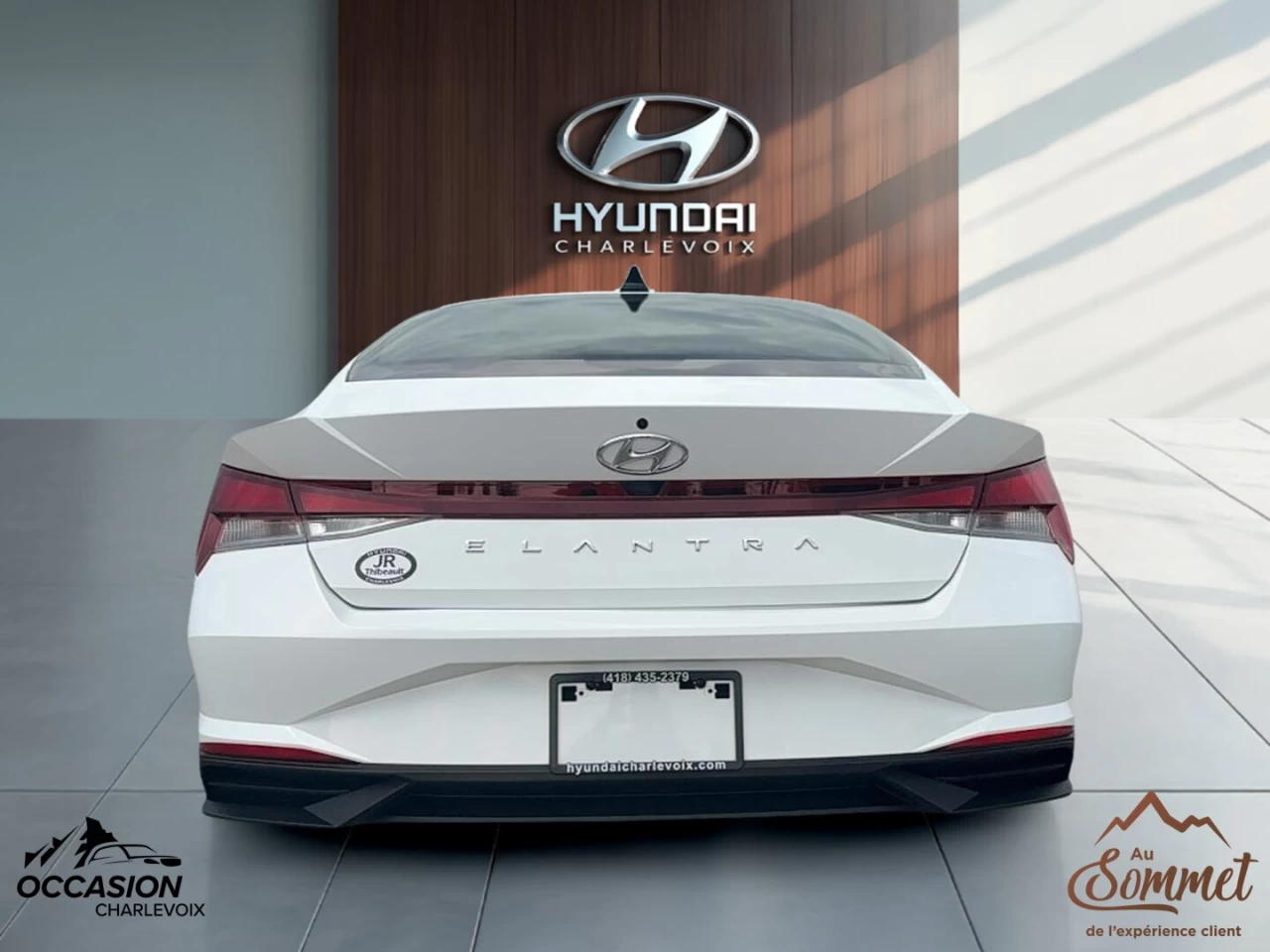 2023 Hyundai Elantra
                                                    Preferred IVT Image principale